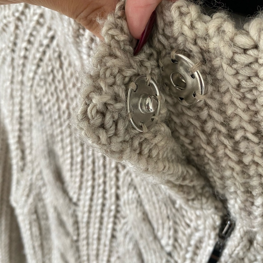 3/$30 Cleo wool blend chunky knit beige zip up sweater dress w/ buttoned collar - Picture 3 of 13